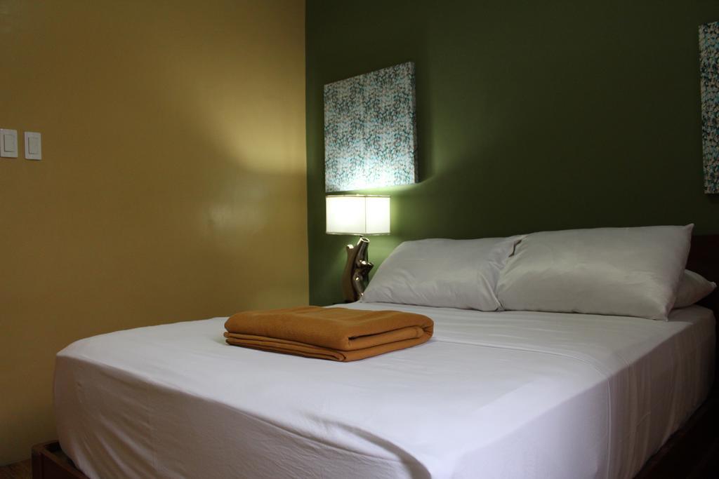 Purple Tree Bed & Breakfast Paranaque City Extérieur photo